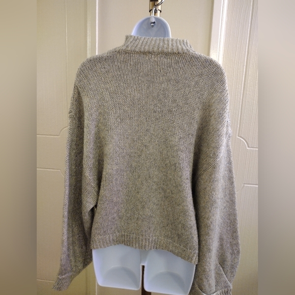 BB Dakota Steve Madden Long Sleeve Sweater - Picture 6 of 9